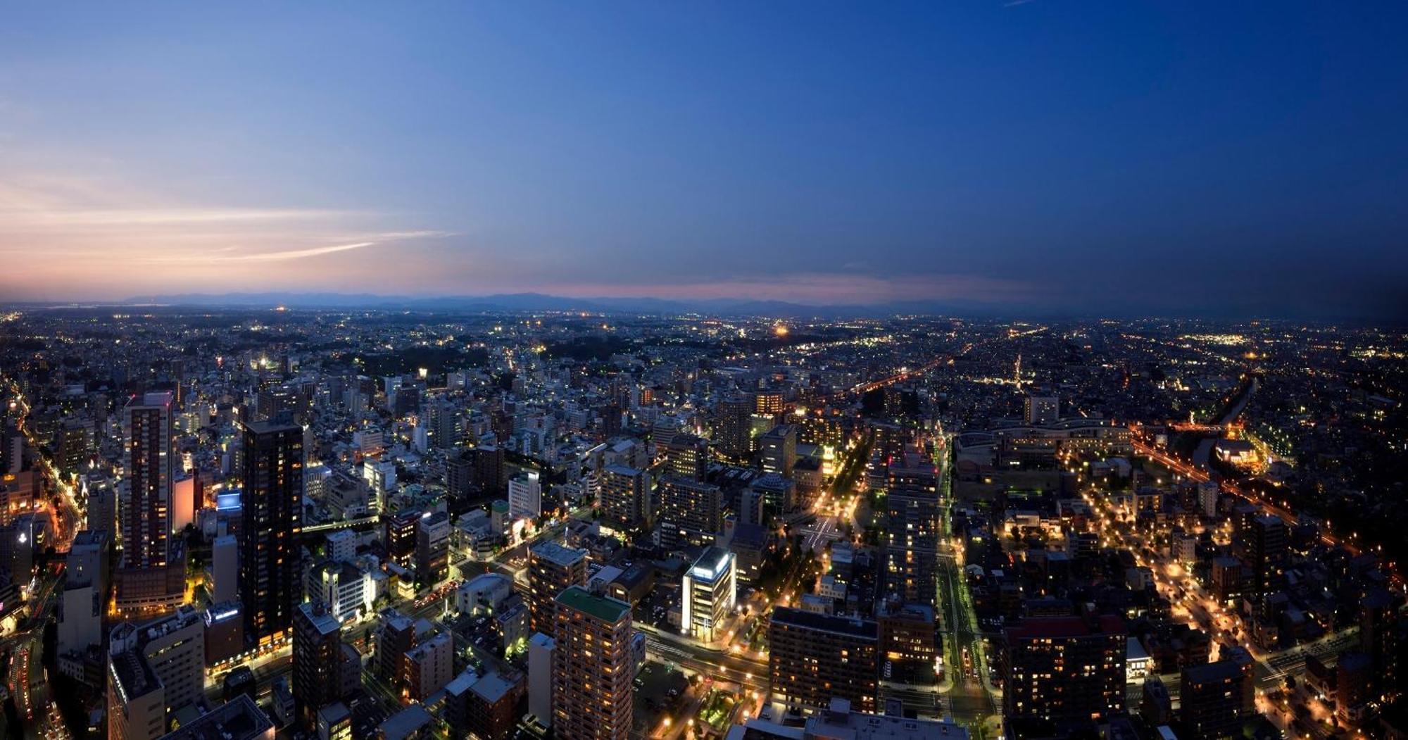 Okura Act City Hotel Hamamatsu Exterior foto View of the city from the 50th floor of the Sky Tower